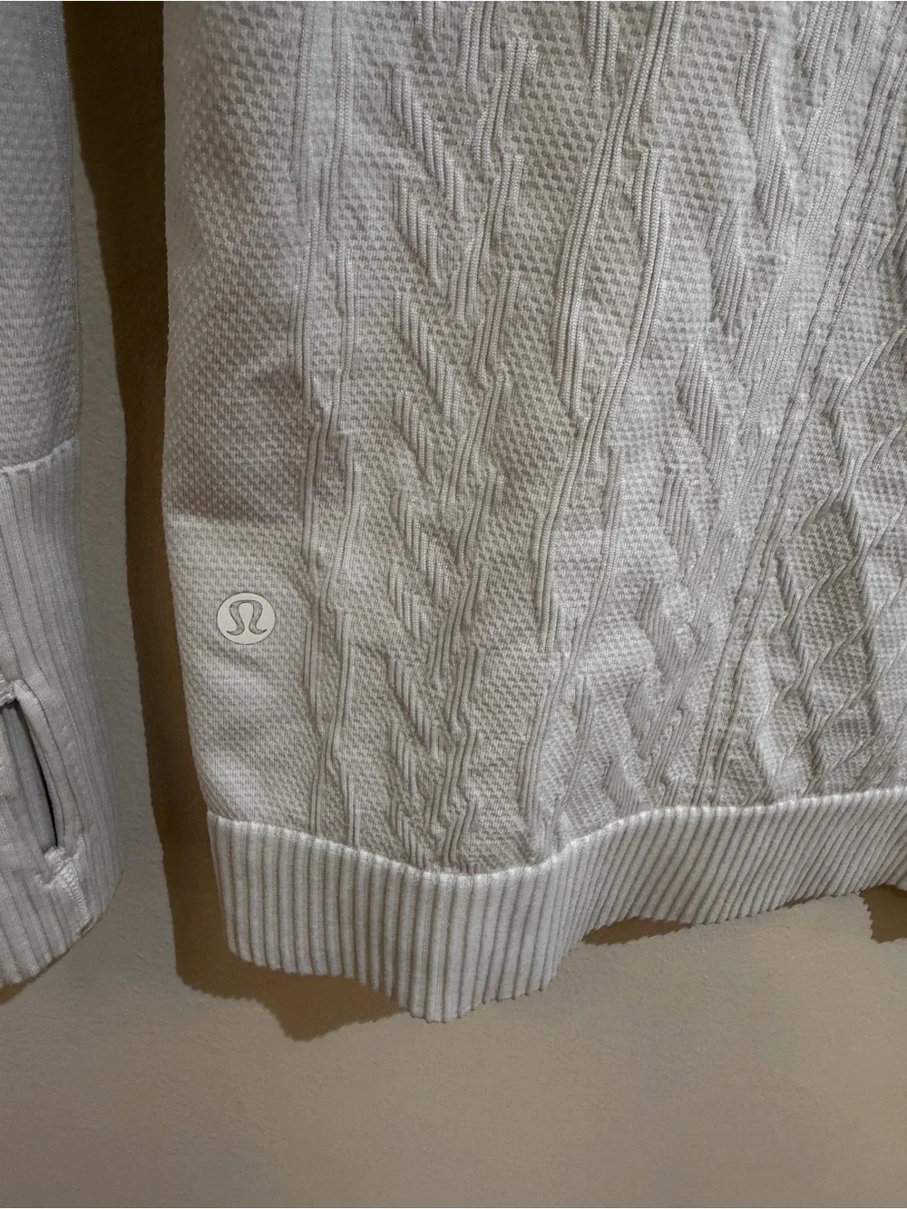 LULULEMON Women's Heathered White Rest Less Hoodie running yoga Size 4